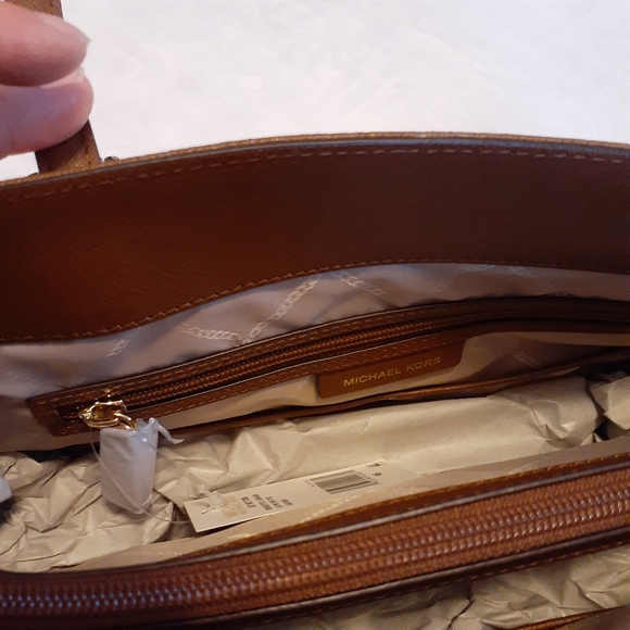 Michael   Kors   Leather   Medium   Tote - Picture 5 of 6